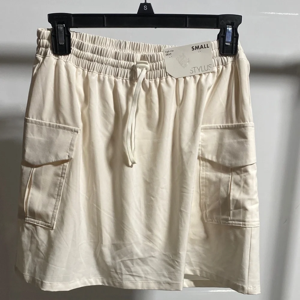 Stylus High-Rise Utility Skirt – Size Small G-11
